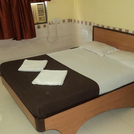 Girija Payyade Hotel Kalyān Dış mekan fotoğraf