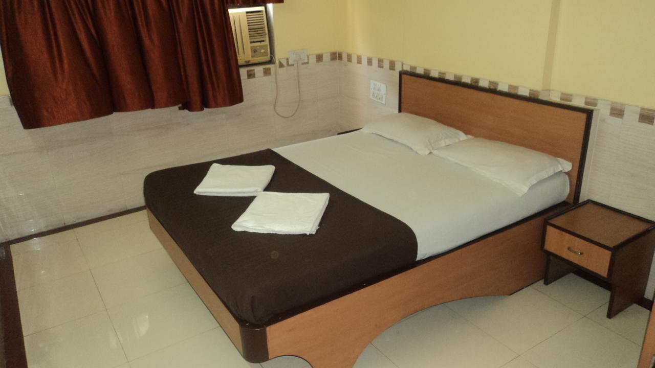 Girija Payyade Hotel Kalyān Dış mekan fotoğraf
