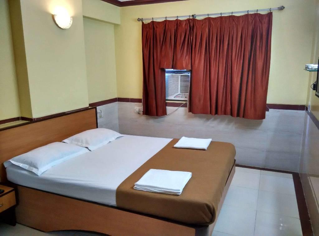 Girija Payyade Hotel Kalyān Dış mekan fotoğraf