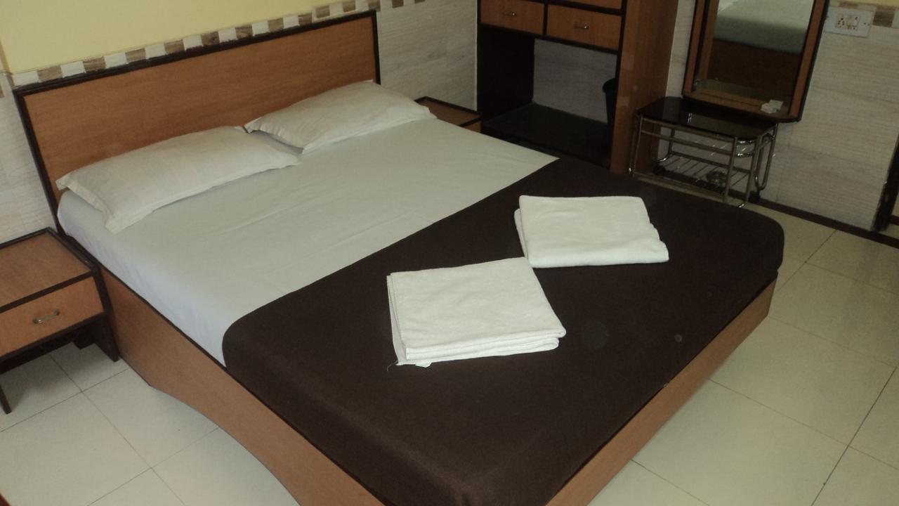 Girija Payyade Hotel Kalyān Dış mekan fotoğraf
