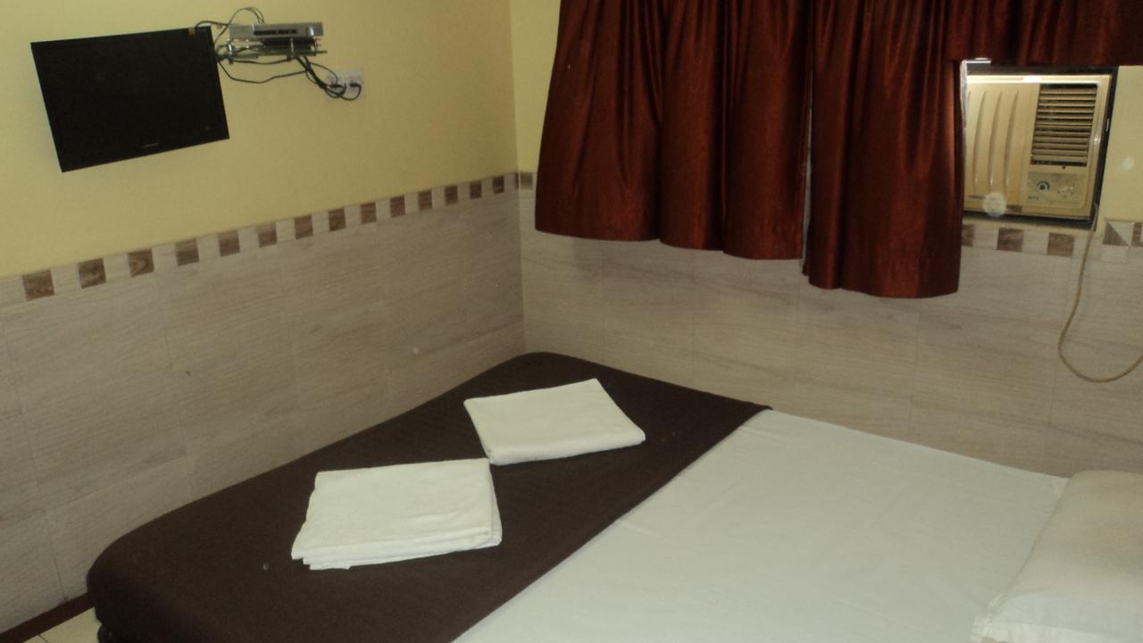 Girija Payyade Hotel Kalyān Dış mekan fotoğraf