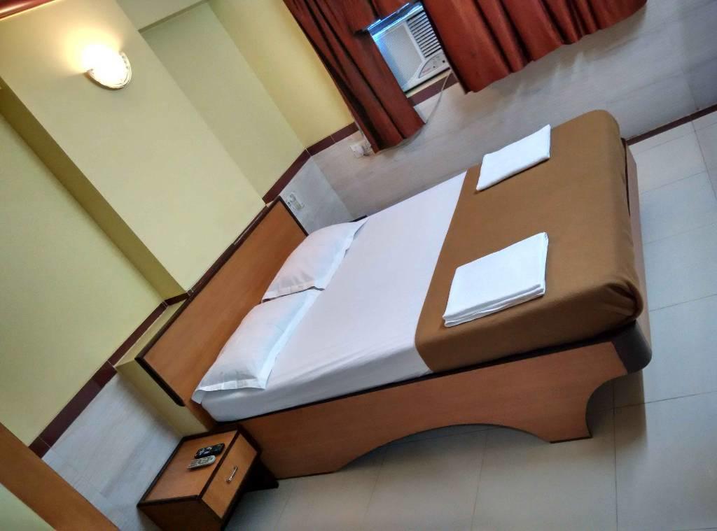 Girija Payyade Hotel Kalyān Dış mekan fotoğraf